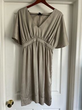 H&M Taupe V-Neck Gathered Midi Dress